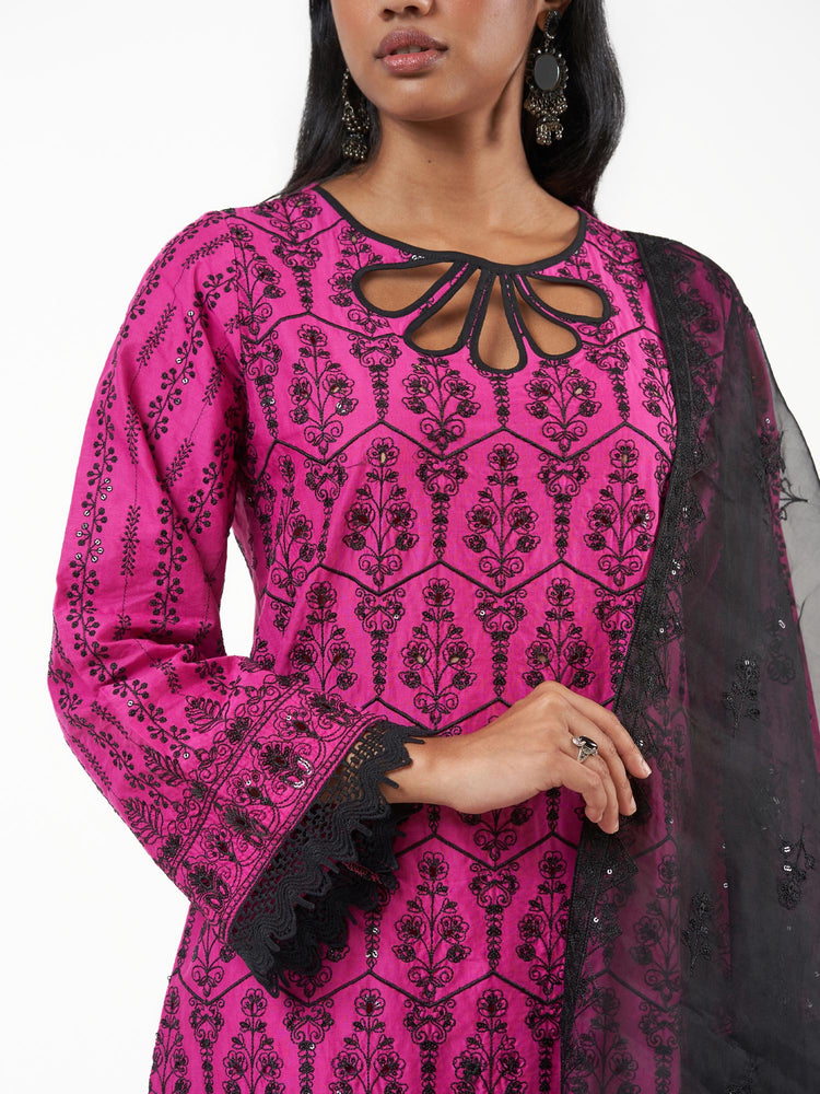 Cutwork Neck Shalwar Suit Set